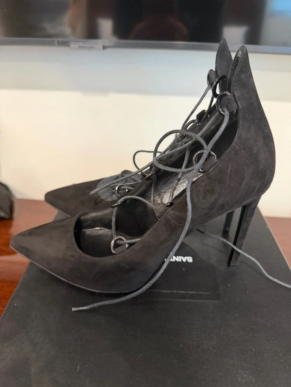 Saint Laurent Black Suede Lace-Up Pointed Pumps - Picture 4 of 5